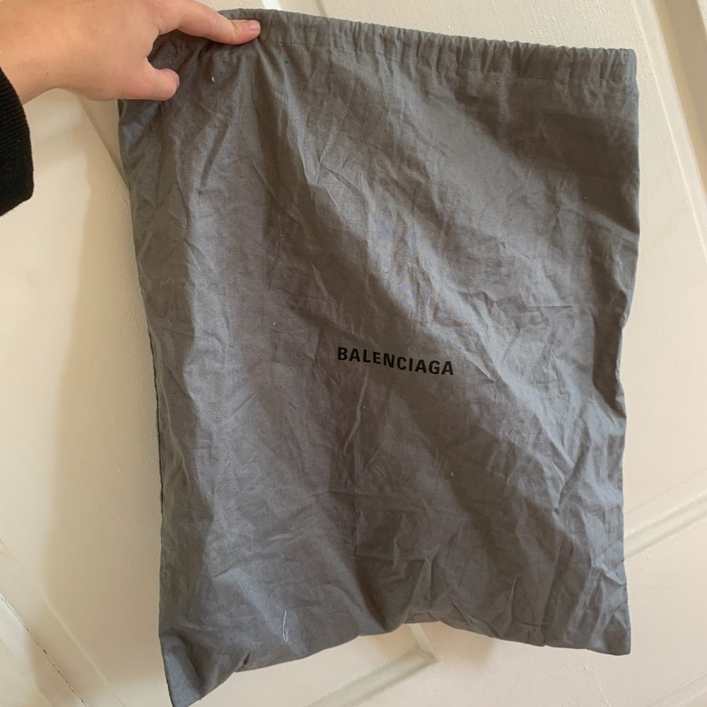 Balenciaga grey dustbag - Picture 2 of 4